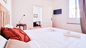 Luxury Penthouse with Terrace by Spanish Steps