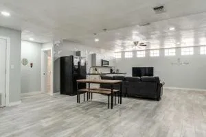 Lubbock's Safari - Floydada