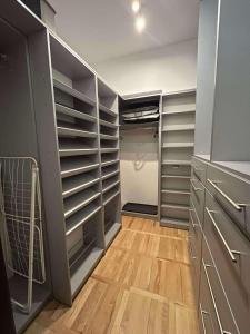 Luxury apartments close to the Royal bath park and the city center