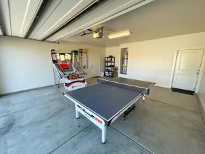 Near Zion 3BR Sleeps 8 RV Trailer Parking