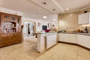 Casa Libra luxury villa sleeps six to 10