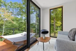 Luxury Container Hammock, Fire Pit Pool - Brasstown