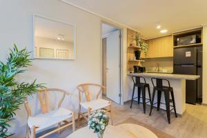 Cool Centro Flat Modern for 3