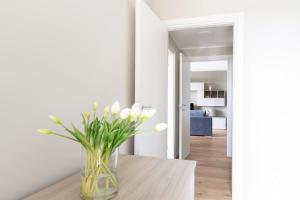 Green Living with Terrace & Garage by NDP rent