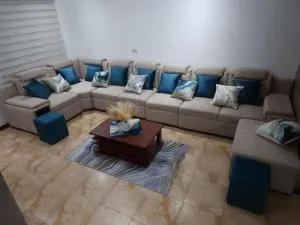 Casa grande lujosa y cómoda - Guishil