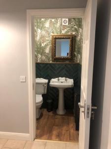 Number 31 Deluxe Holiday Stay