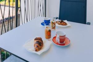 Luxury Studio Rim Tim