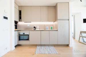 Waterfront Lux, 2 Bed Studio, Parking By Tilo