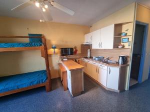 PISCINE CHAUFFEE, Vue imprenable Grand studio 4P Coudalère