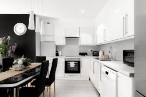 4BRHouse with Free Parking for Contractors&Families Sleep 8