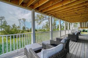 Wildcat Haven - Waterfront & phenomenal views!