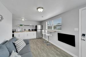 8818 Rocky Creek Drive Unit A