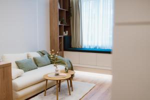 SXB Skyline Luxury Suite