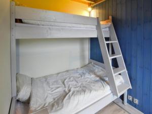 Cottage in Jezierzany near Lake Wicko & Beach