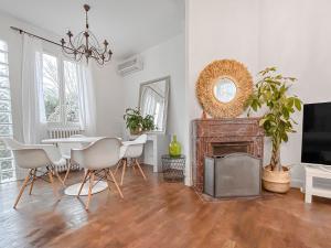 Maison Cosy Jardin & Terrasse - 3hvězdičkové hotely ve městě Versailles