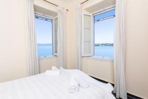 Angiolina Sea View Apartment