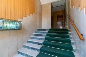 city flat, strategic position