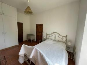 Maisons de vacances Luberon Gite Chaleureux 100 m2 piscine jardin : photos des chambres