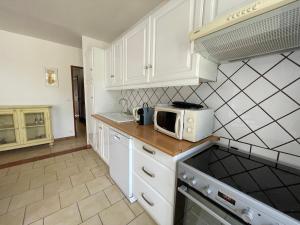 Maisons de vacances Luberon Gite Chaleureux 100 m2 piscine jardin : photos des chambres