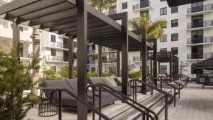 Luxury112 - Biscayne Park