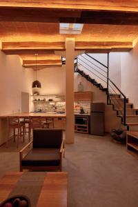 Rubina gem in downtown Design Location AC