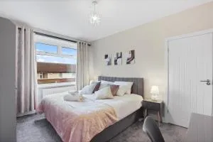 Cozy 3-Bed Free Parking - Kenton