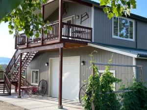 Bitterroot Barn Abode