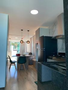 Casa duplex na Praia do Pontal em Arraial do Cabo-RJ com vista para o mar