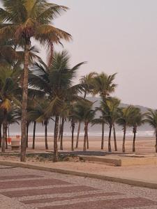 KIT praia grande Guilhermina a 180 metros praia