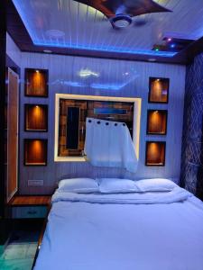 Baba kashi vishwanath home stay