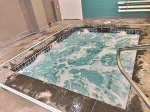 BearNecessities- AC, Pool, Hot Tub, Gym, Sauna