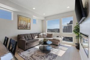 Silver Creek Townhome with Hot Tub l Poppy