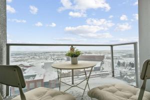 The Urban Peak on the 19th Floor of the Alura
