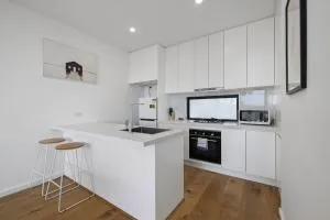 Domi Rentals - The Moorabbin Townhouse - Муреббін