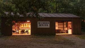 Sister Lakes Glamping Cabin at Wonder Woods #3