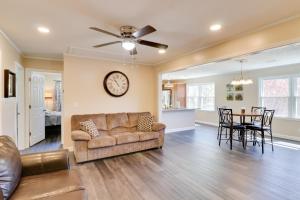 Modern Retreat Near Smoky Mtns and Asheville!