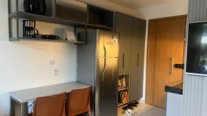 Flat Makia Muro Alto 14A