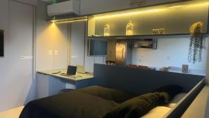 Flat Makia Muro Alto 14A