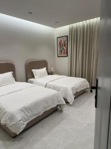 سُكْنَى خصوصية عائلية بفخامة متناهية المروج