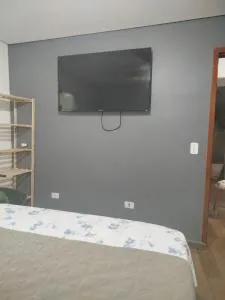 A casa q hospeda - Taboão da Serra