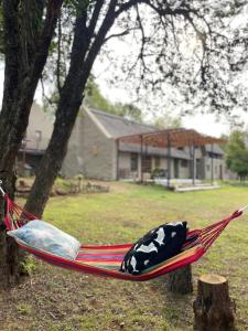 Rustic Farmhouse, Currys Post - SOLAR POWERED