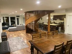 Bluesky Lodge - Parson