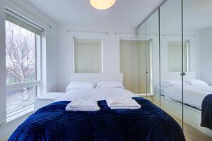 2 BR Flat Near Westfield, Hospital, Stadium & Uni