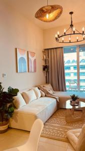 Boho 2bhk near Dubai mall with best nightlife