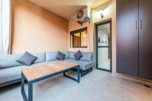 Modern Appart , Parking , Pool & Fiber wifi , Hivernage City Centre