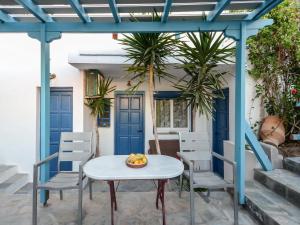 Sofia Studios Naxos Greece