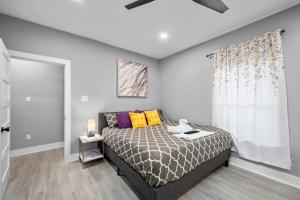 Modern & Spacious 1BR Haven near Galleria