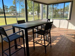 Akubra Downs, Yeppoon -Cottage 3 bedroom