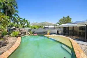 4 Bedroom House at Holloways Beach - 约克斯诺波