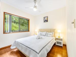 Spacious Land Area 5Bedroom Home at Sunnybank New AC